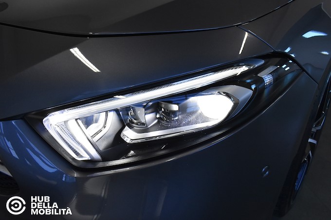 MERCEDES-BENZ A 35 AMG 4Matic Luxury